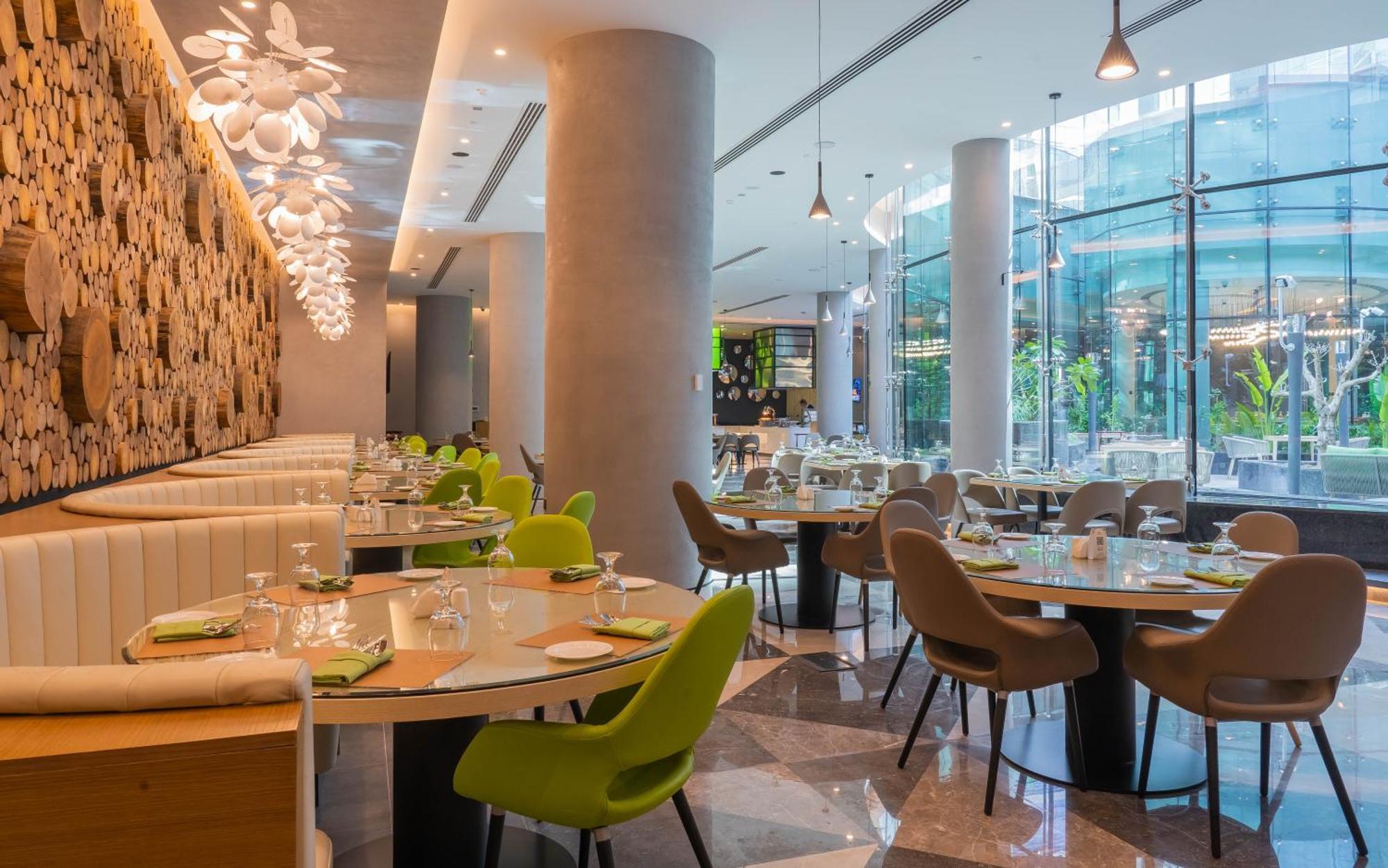 Отель Al Khoory Sky Garden 4*